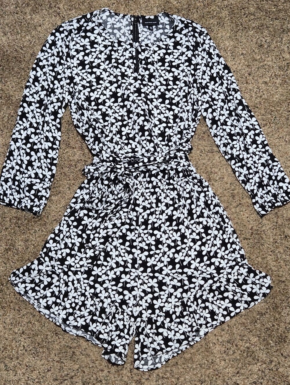 Who What Wear Womens Floral Tie-Waist Black White 3/4 Sleeve Ruffle Romper Sz XS